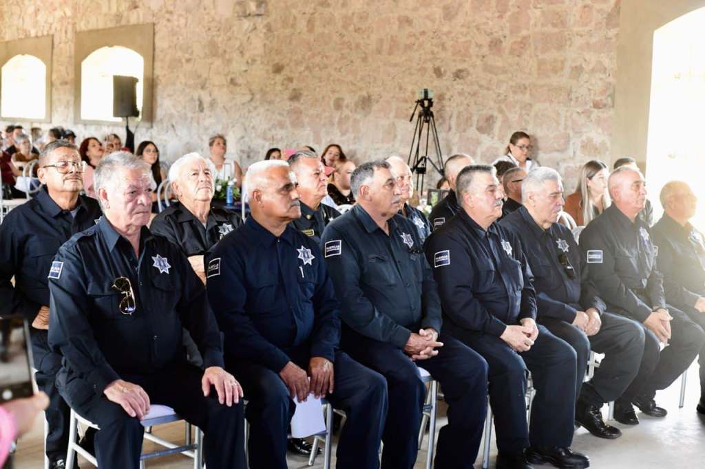 Despiden con honores a 13 elementos de la DSPM que concluyen su servicio&nbsp;activo