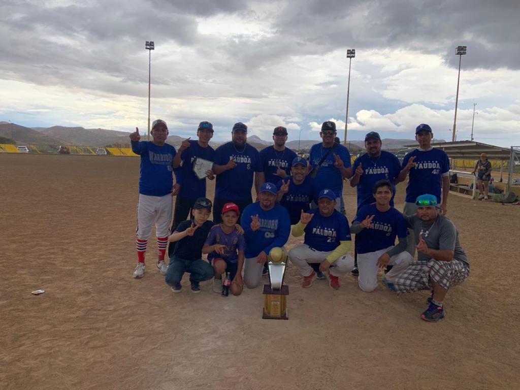 Víctor Faudoa, campeón de la IV división del softbol&nbsp;municipal