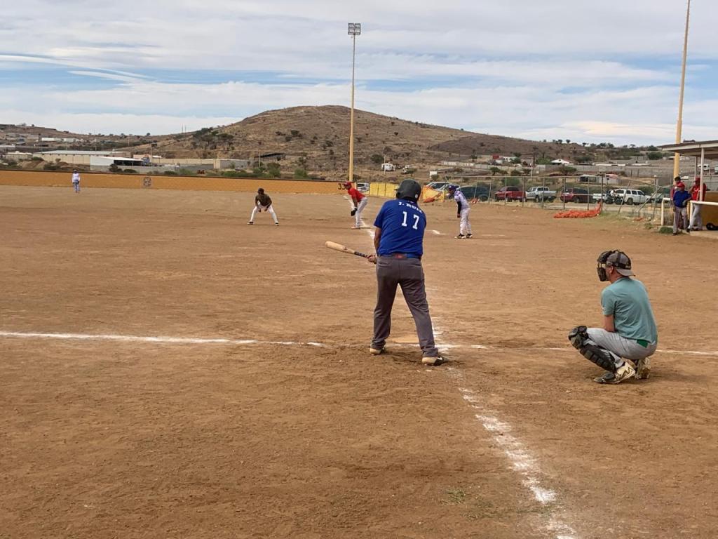 Apaleó el Deportivo Tejón en beisbol súper máster 60 años y&nbsp;más