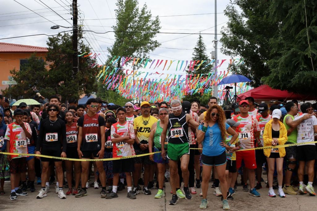Jesús Quiróz y Gabriela Cortez, ganadores del Ultra Maratón de los Cañones en la categoria de los&nbsp;10K