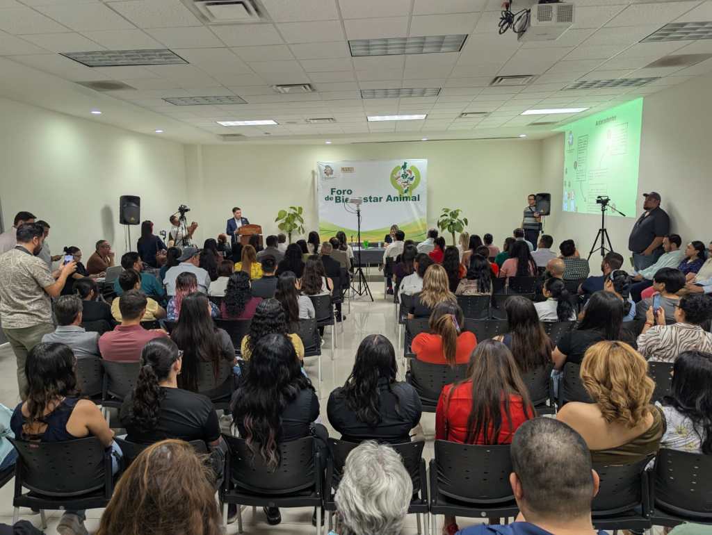 Congreso y sociedad organizada, analizan iniciativas sobre bienestar&nbsp;animal