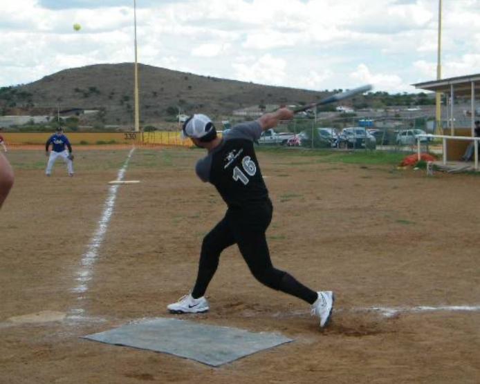 Luis Pablo “Oso” Gutiérrez, encabeza la Liga Municipal de&nbsp;Softbol