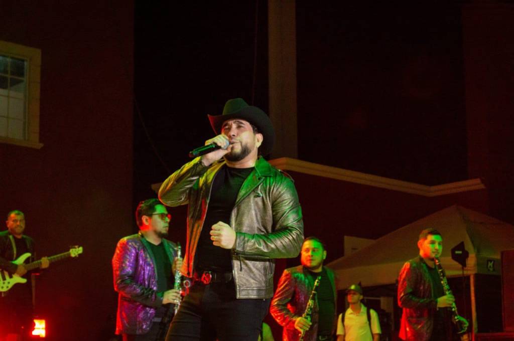 El Bebeto y Zenda Norteña encienden el Foro Villista con una noche llena de éxitos y&nbsp;euforia