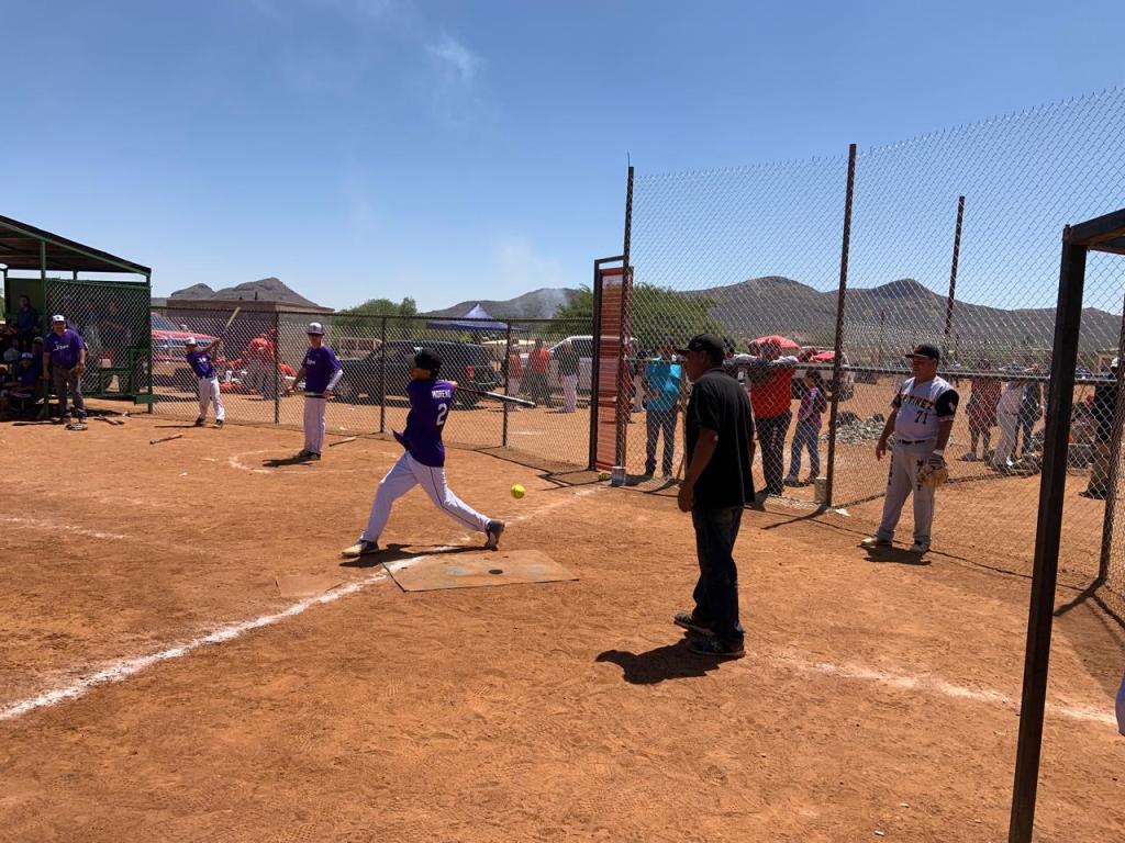 Doble Rugido del motor de Transportes Martínez en liga de Softbol&nbsp;Independiente