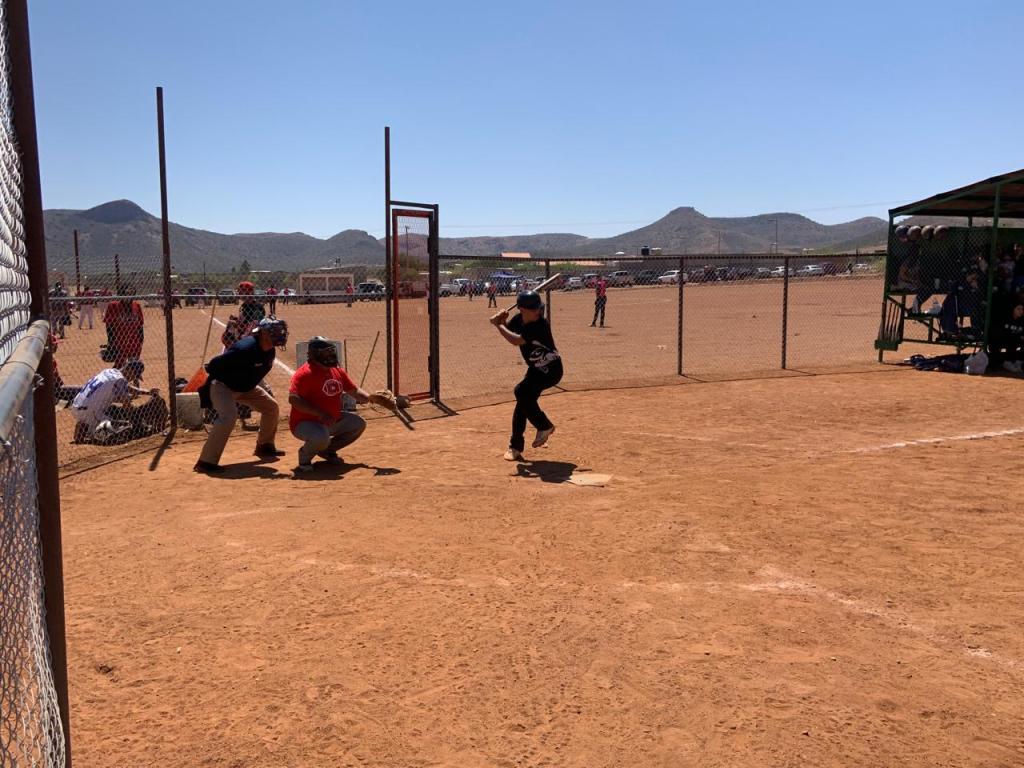 Deportivo Gutiérrez y Nieves Ballezanas, los mejores del softbol&nbsp;independiente
