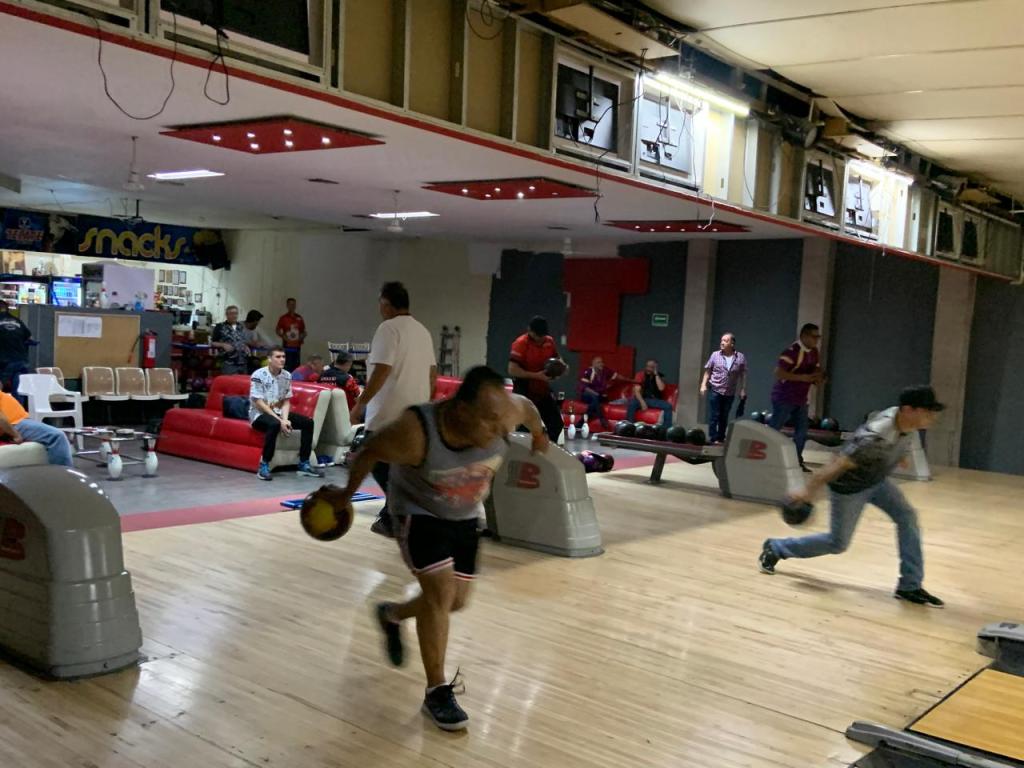 Sigue de líder El Rey del Chamorro en boliche de los&nbsp;lunes