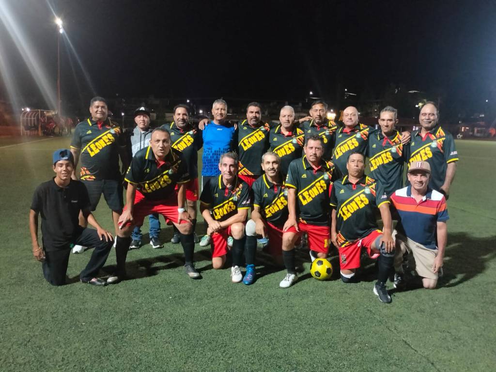 Ya hay semifinalistas en fútbol de veteranos 40 años y&nbsp;más