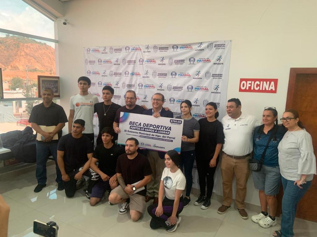 Entregan becas deportivas por parte del INMUDEPACORRESPONDIENTES A LOS MESES DE JULIO Y&nbsp;AGOSTO