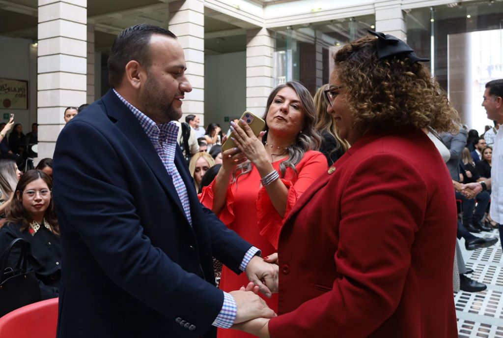 Reconoce Arturo Medina trabajo de Elizabeth Guzmán en la Presidencia del&nbsp;Congreso.