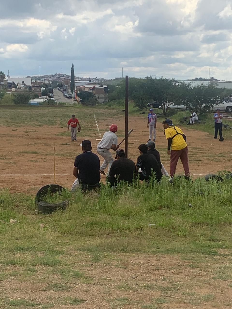 Par de victorias de Alfonso “Gacela” Sáenz en softbol&nbsp;municipal
