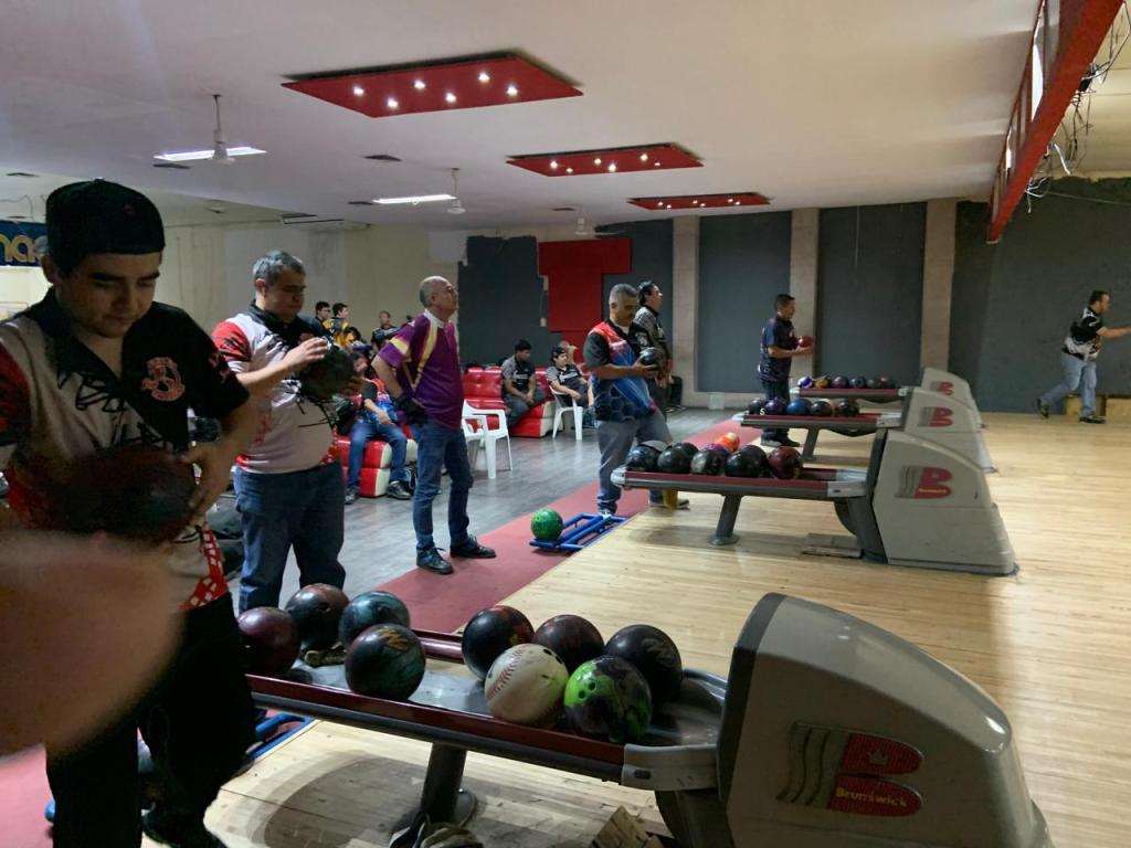 Cerrado triunfo de Dulcería Las Quintas en boliche de los&nbsp;lunes