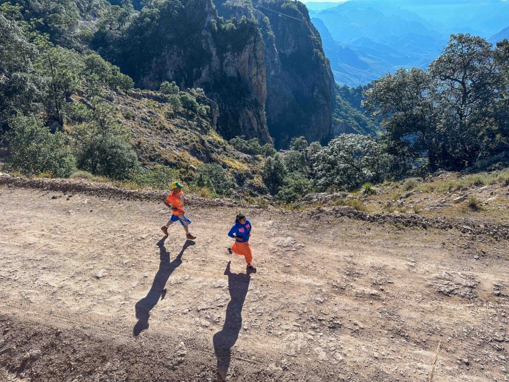 Suman más de 1,500 los atletas inscritos en el Ultra Trail Mont Blanc que se correrá en la Sierra&nbsp;Tarahumara