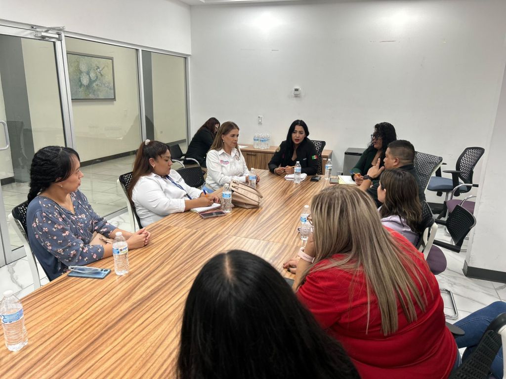 “Compromiso firme: reunión entre Fiscalía de la Mujer, padres de familia y la diputada Xóchitl&nbsp;Contreras”