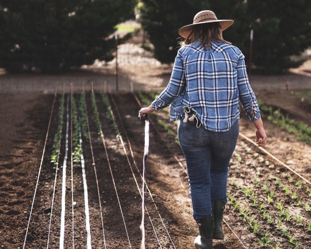 Invita Saúl Mireles a inscribirse en el reconocimiento “Mujer Rural&nbsp;2025”
