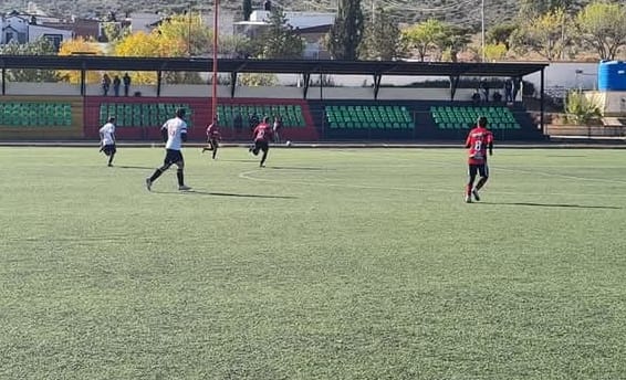 Par de triunfos de Soluciones Eléctricas Premier en futbol de liga&nbsp;mayor