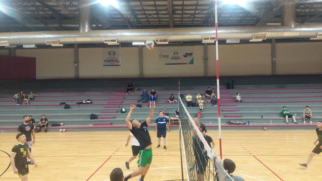 Importante triunfo de The Closeth en voleibol&nbsp;varonil