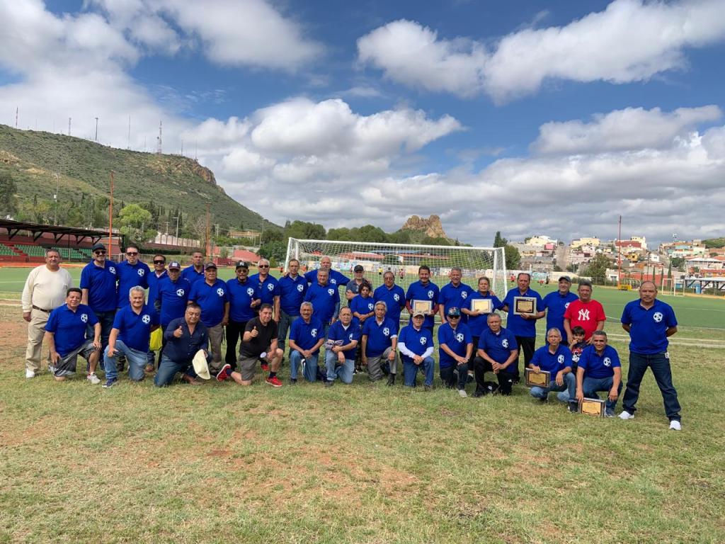 Cero y van ocho reuniones de ex futbolistas de la época de los 70, 80 y 90 del futbol&nbsp;parralense