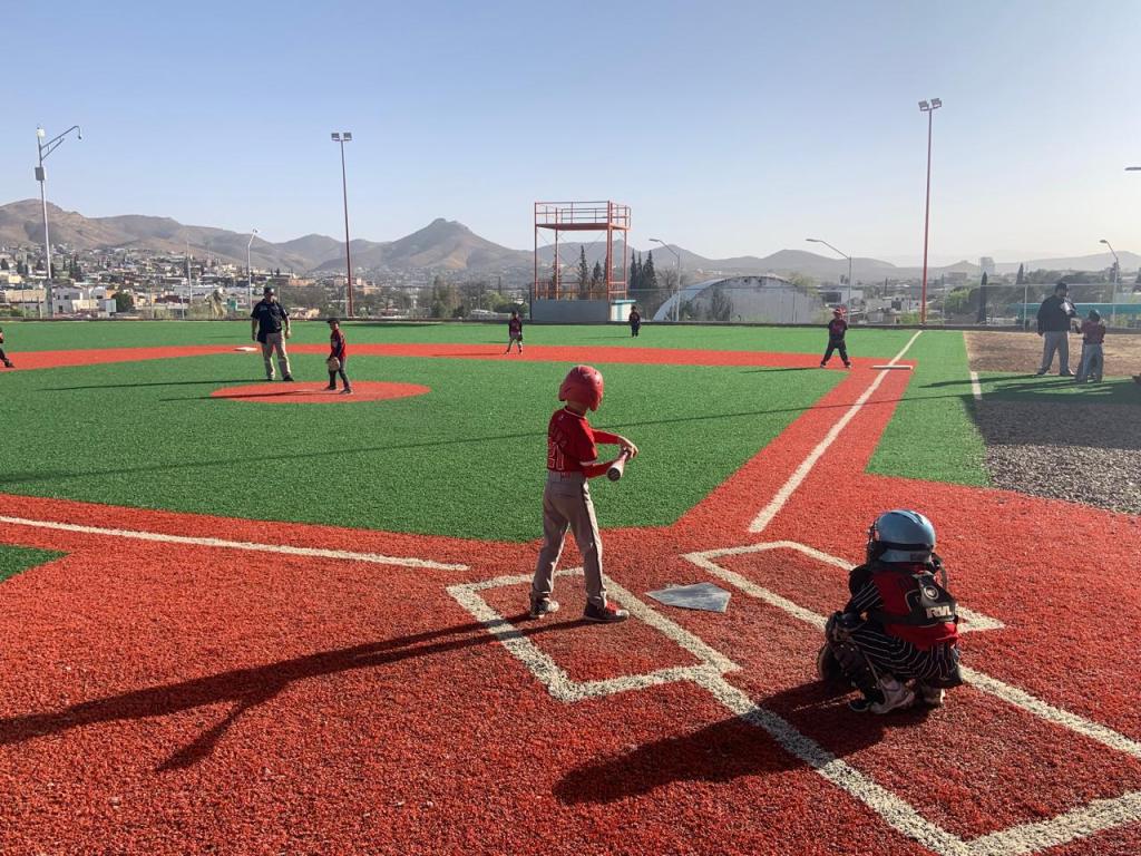 Ajustado debut de Cachorros en 15-16 años de la Liga Regional de Beisbol infantil y&nbsp;juvenil