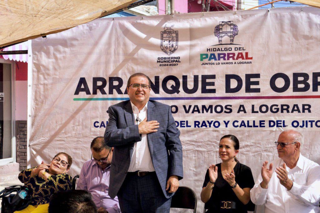 Arranca Presidente Municipal obra de pavimentación con concreto hidráulico de la calle Segunda del&nbsp;Rayo