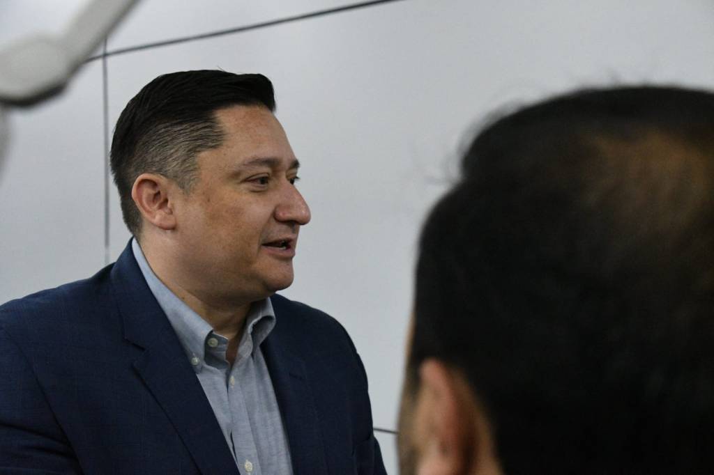 Va Alfredo Chávez por reforma para reducir animales en situación de&nbsp;calle