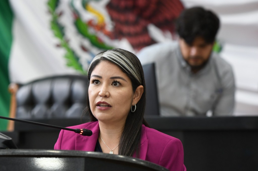 Congreso reforma Ley para fomentar la adopción de animales de&nbsp;compañía
