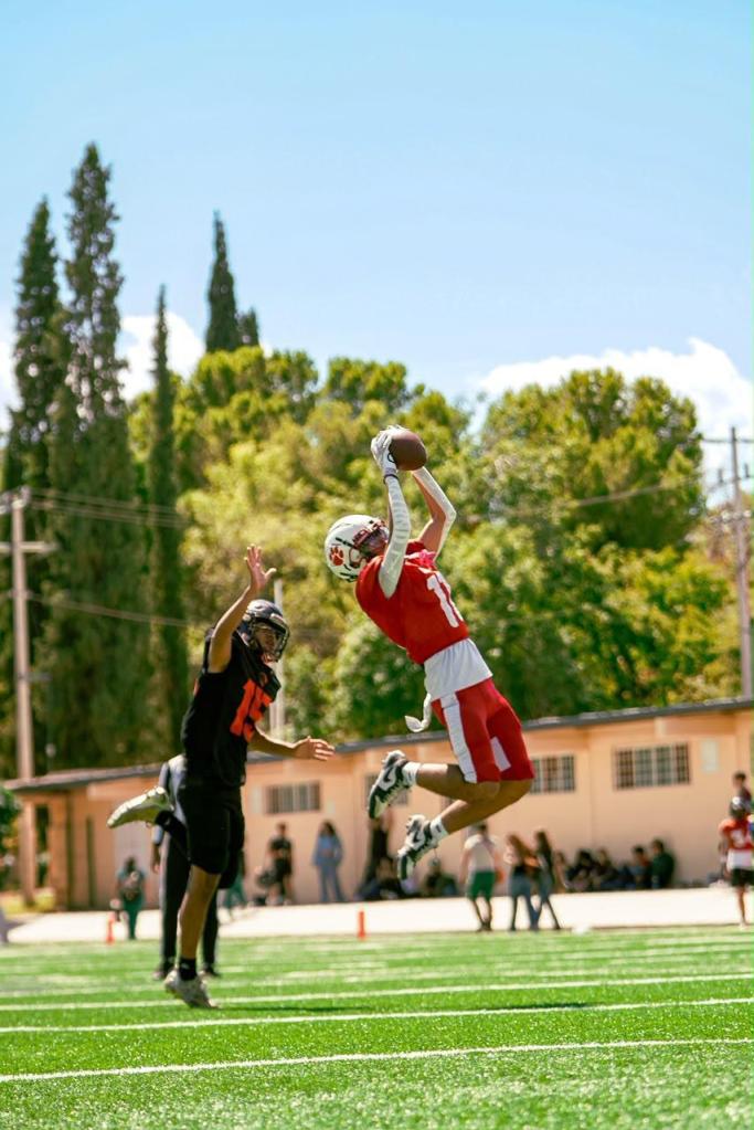 Castores, Linces y Vikingos mantienen paso perfecto en la Liga Universitaria&nbsp;8×8